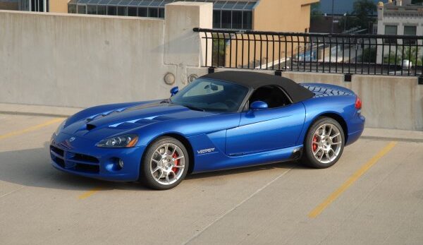 Dodge – Viper – 8.4i V10 20V SRT-10 (600 bg) – Teknik Özellikler