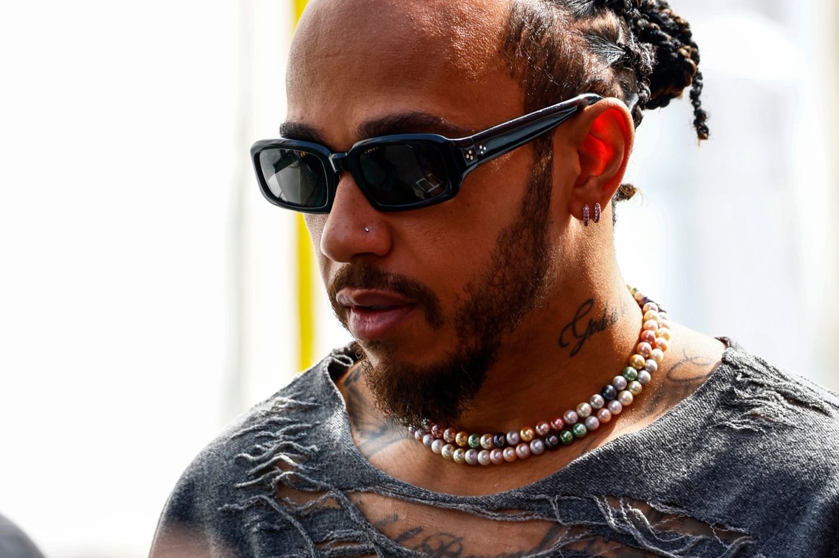 Hamilton: “Yarışta önümüzdeki araçlarla mücadele edemeyeceğiz”