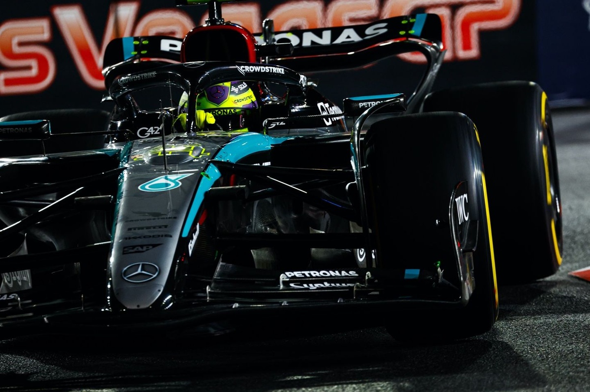 2024 Las Vegas Yarış 1. antrenman seansı: Lewis Hamilton zirvede, Mercedes 1-2!