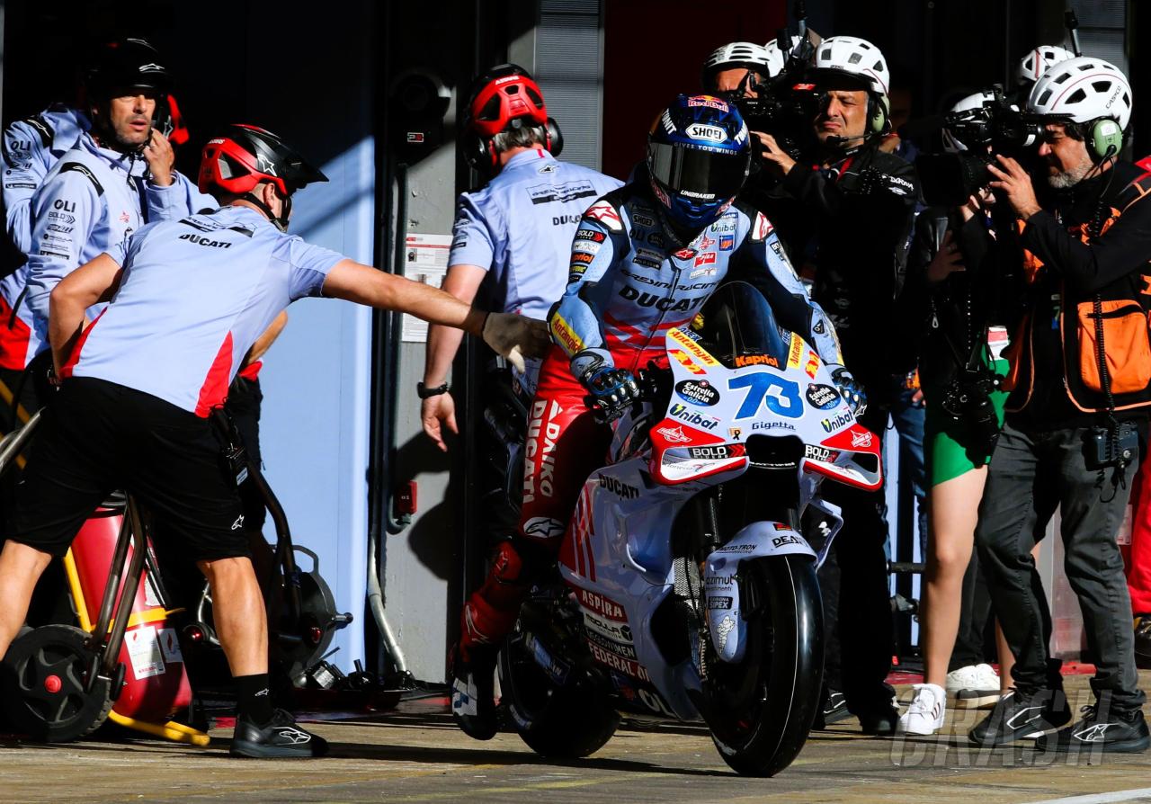 Alex Marquez teases Pirro: “You said GP23-24 was not a big difference!”