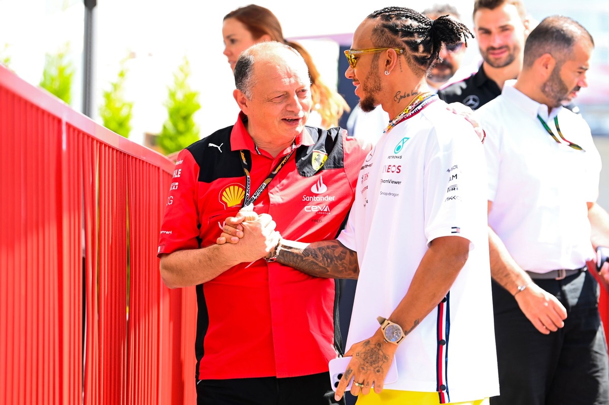 Horner: “Ferrari-Hamilton ikilisini izlemek ‘büyüleyici’ olacak”