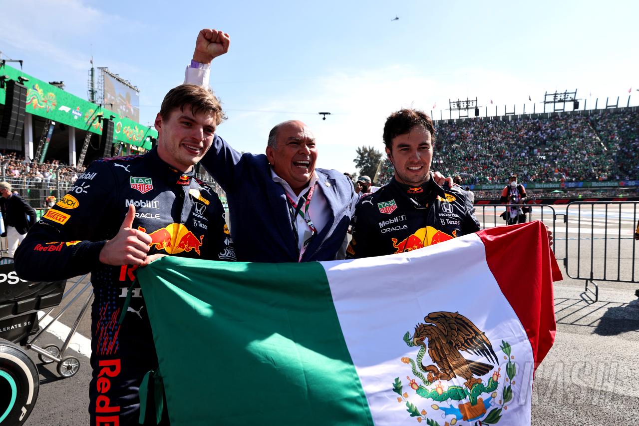 Sergio Perez’s father plans to expose “lying journalists” amid Red Bull exit rumours