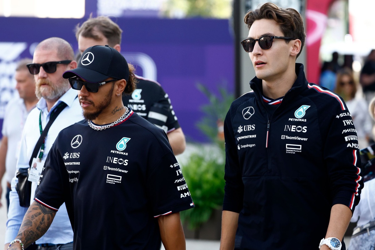 Albers’dan ilginç yorum: “Russell, Hamilton tarafından yönetiliyor”