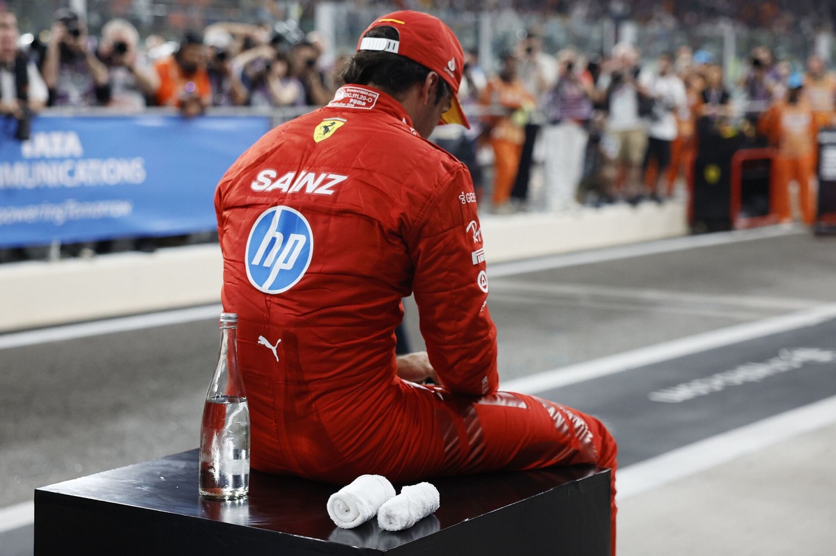 Brundle: “Sainz’ın seneye Red Bull veya Mercedes’te olmaması tam anlamıyla rezalet”