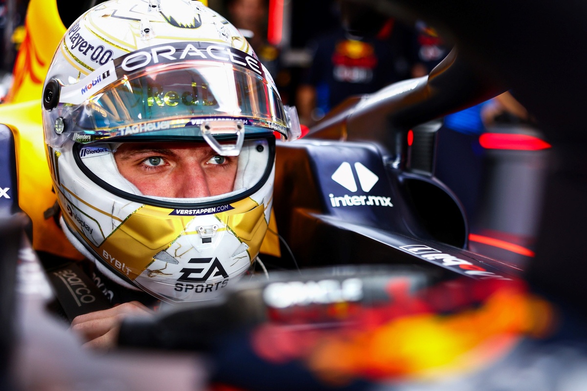 Horner: “Verstappen en zor günlerde bile panik yapmadı”