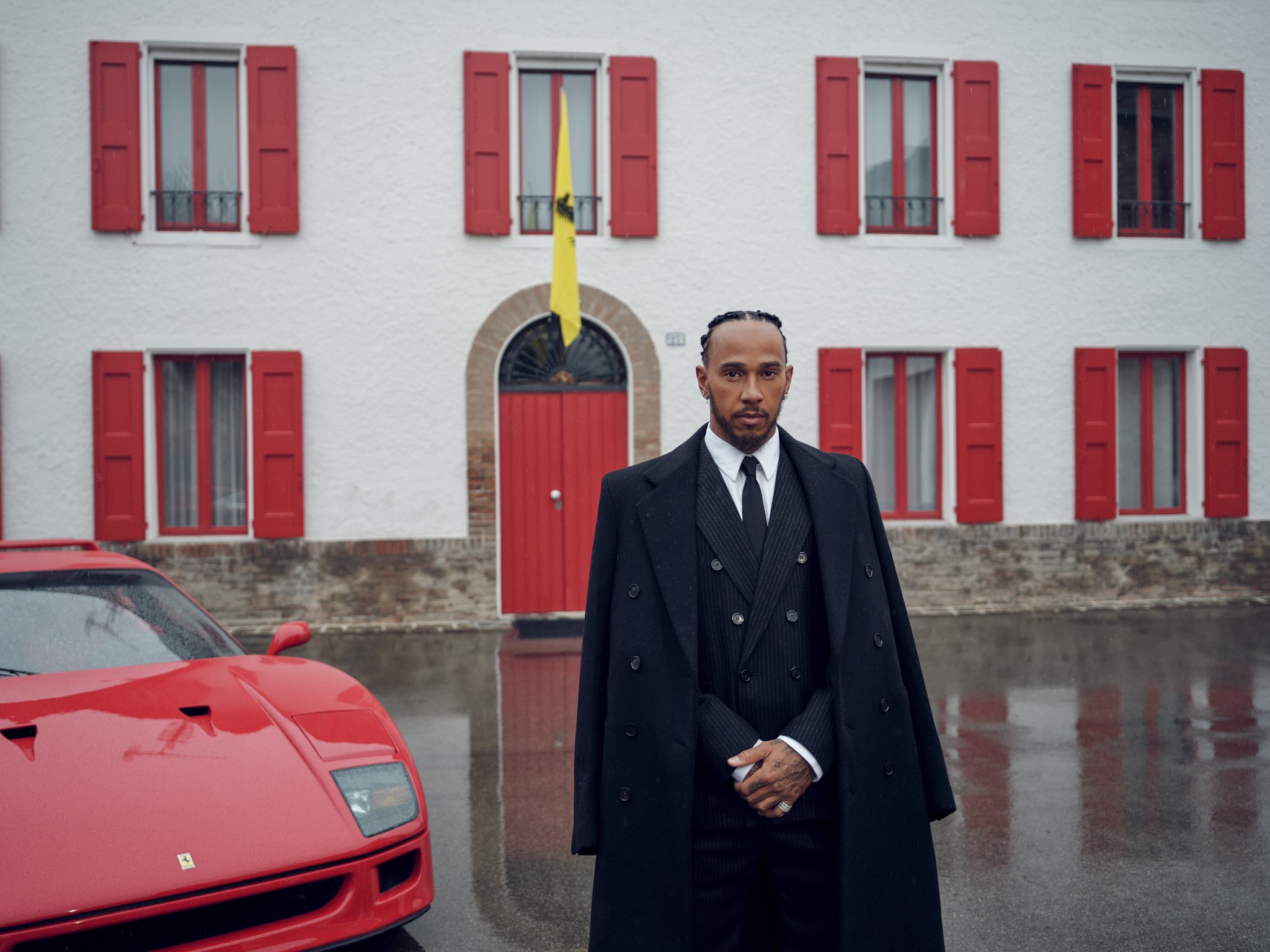 Lewis Hamilton marks “new era” at Ferrari with iconic Maranello shot