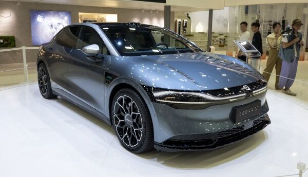 Zeekr – 007 – Performance 100 kWh (646 bg) Dual Motor 4WD Electric – Teknik Özellikler