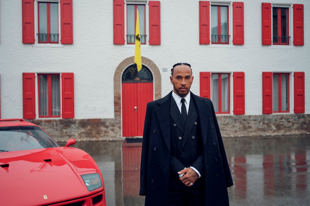 VCARB’den Hamilton’ın ‘Ferrari’deki ilk gün’ fotoğrafına gönderme geldi