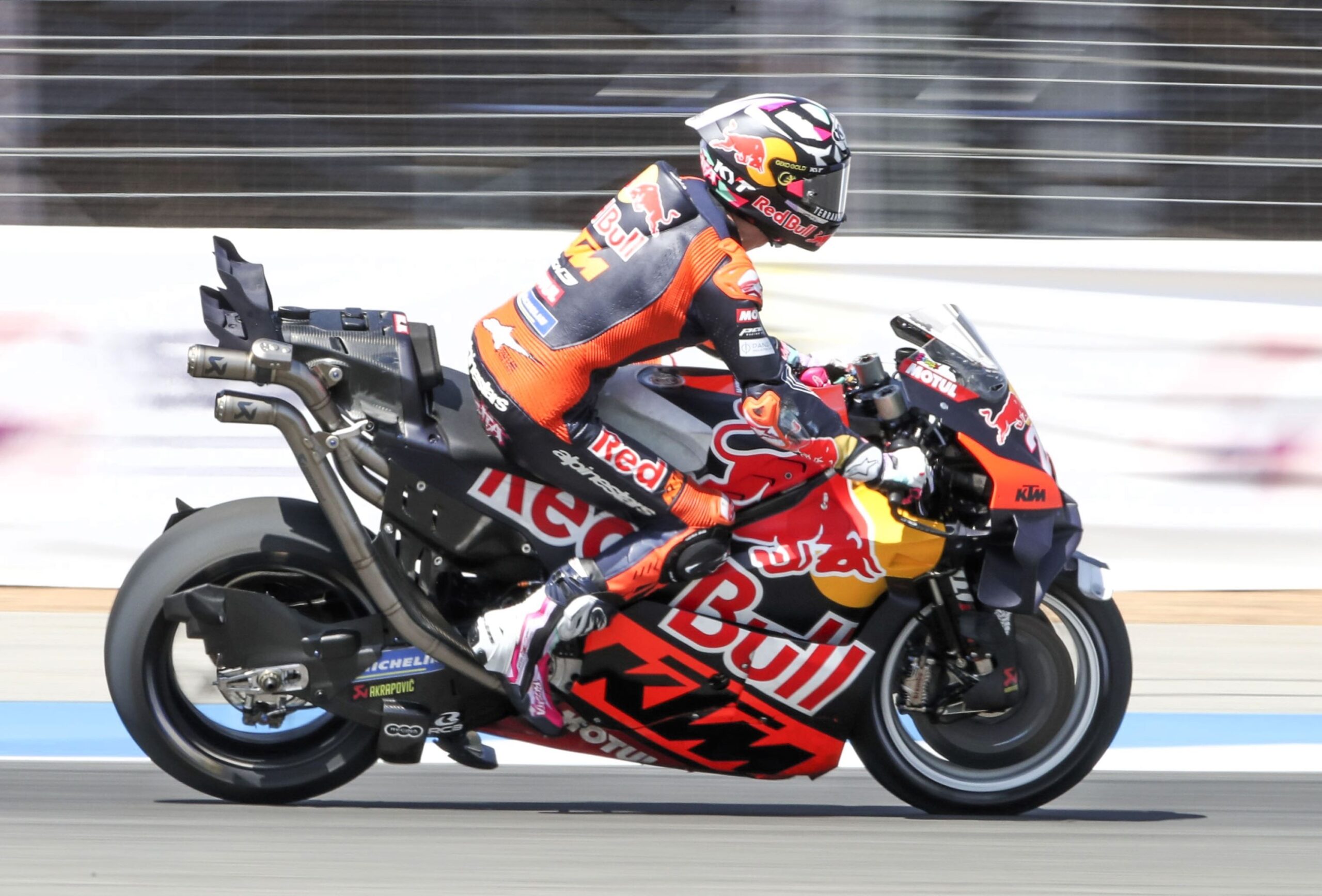 Buriram sprint winner Enea Bastianini says “I can’t be fast, the problem is…”
