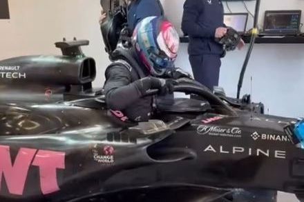 Franco Colapinto head-to-head with Jack Doohan in Alpine test