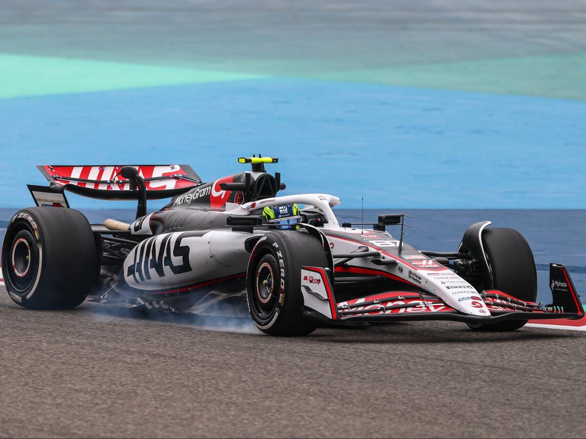 Bearman über loses Haas-Bodywork: “Sollte nicht so sein”