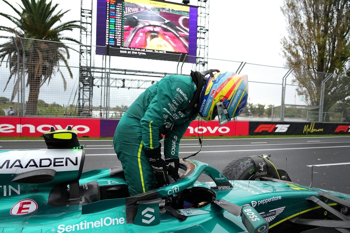Alonso, Avustralya GP’de kaza yapma sebebini açıkladı