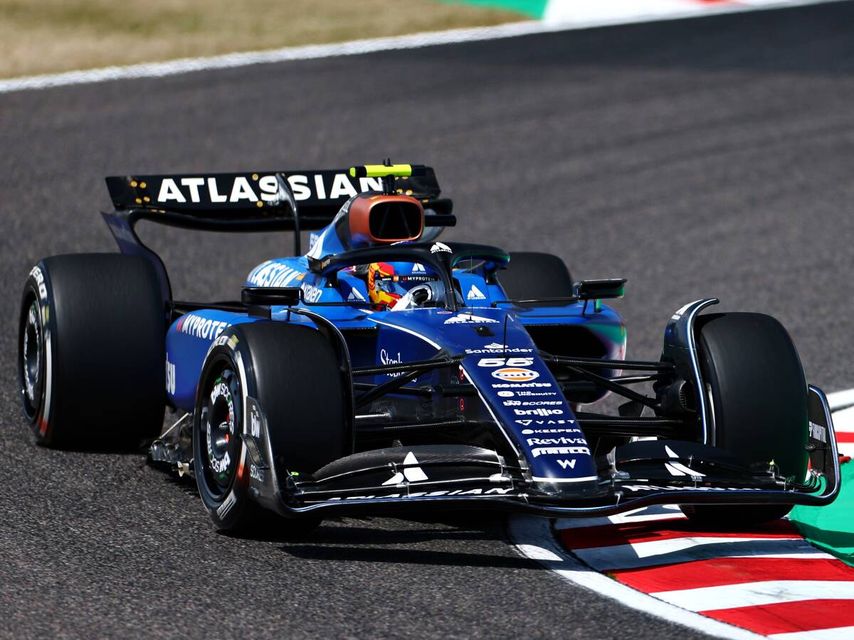Hamilton aufgehalten: Drei Startplätze Strafe für Carlos Sainz