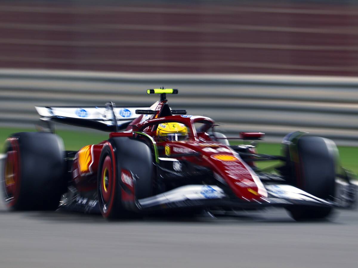 Vasseur deutet an: Hat Hamilton-Hype bei Ferrari mehr Unruhe reingebracht? Vasseur deutet an: Hat Hamilton-Hype bei Ferrari mehr Unruhe reingebracht?