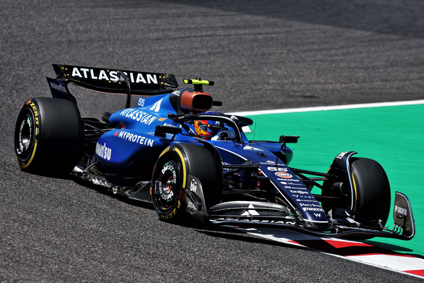 Carlos Sainz blasts critics who “don’t understand the sport very well”
