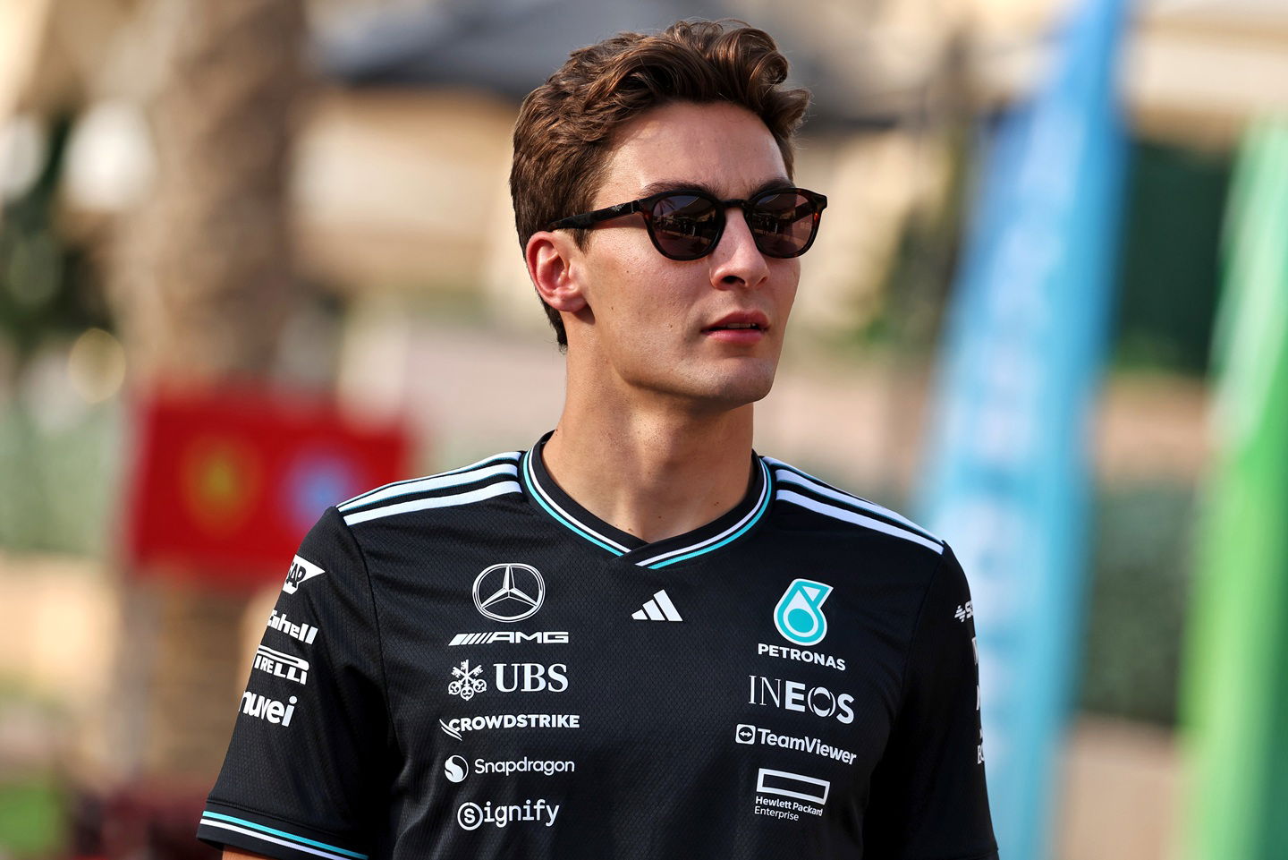 George Russell supports Carlos Sainz after €20,000 fine: “A pretty expensive poo!”