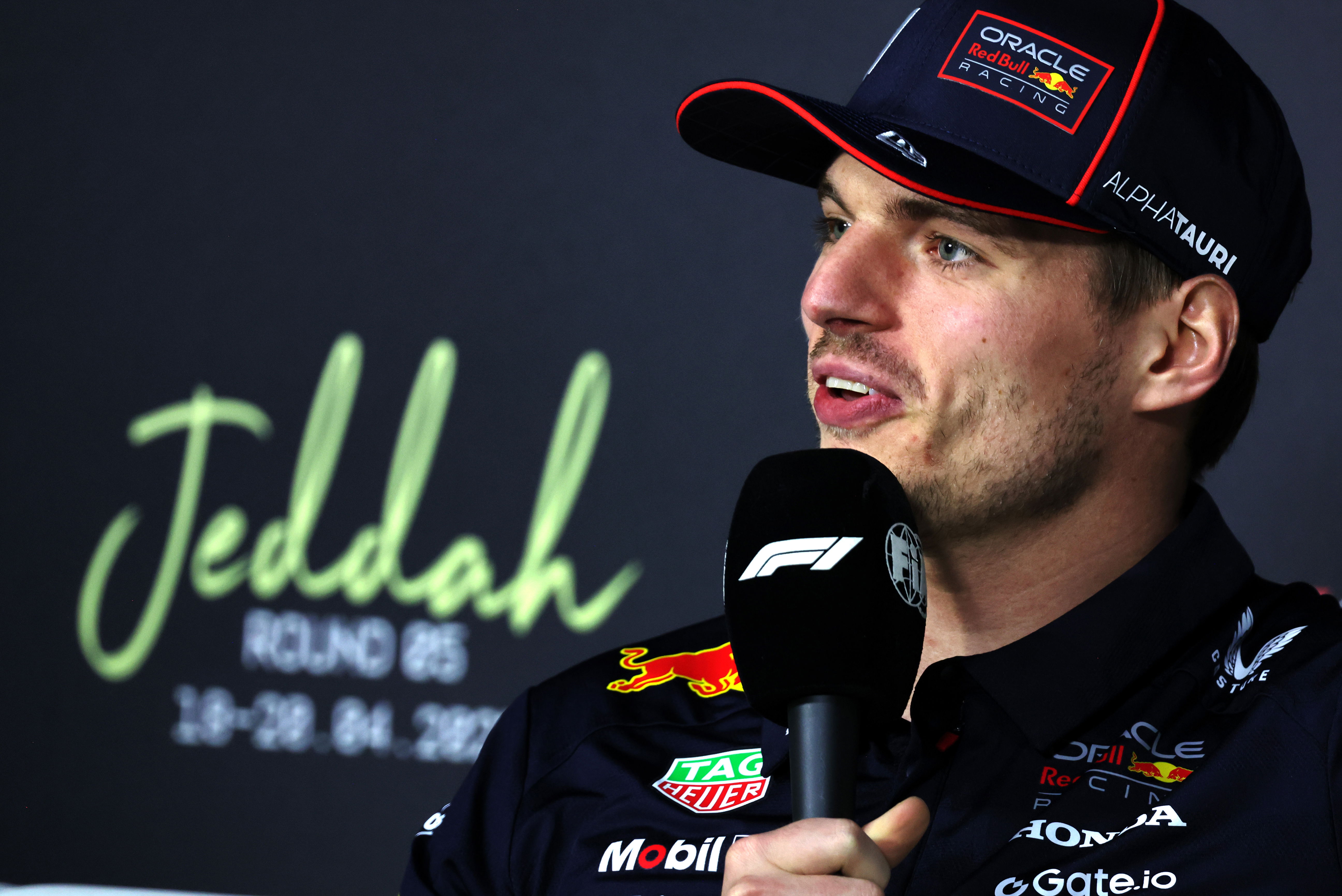 Irritated Max Verstappen tells Crofty “focus on commentating” Irritated Max Verstappen tells Crofty “focus on commentating”