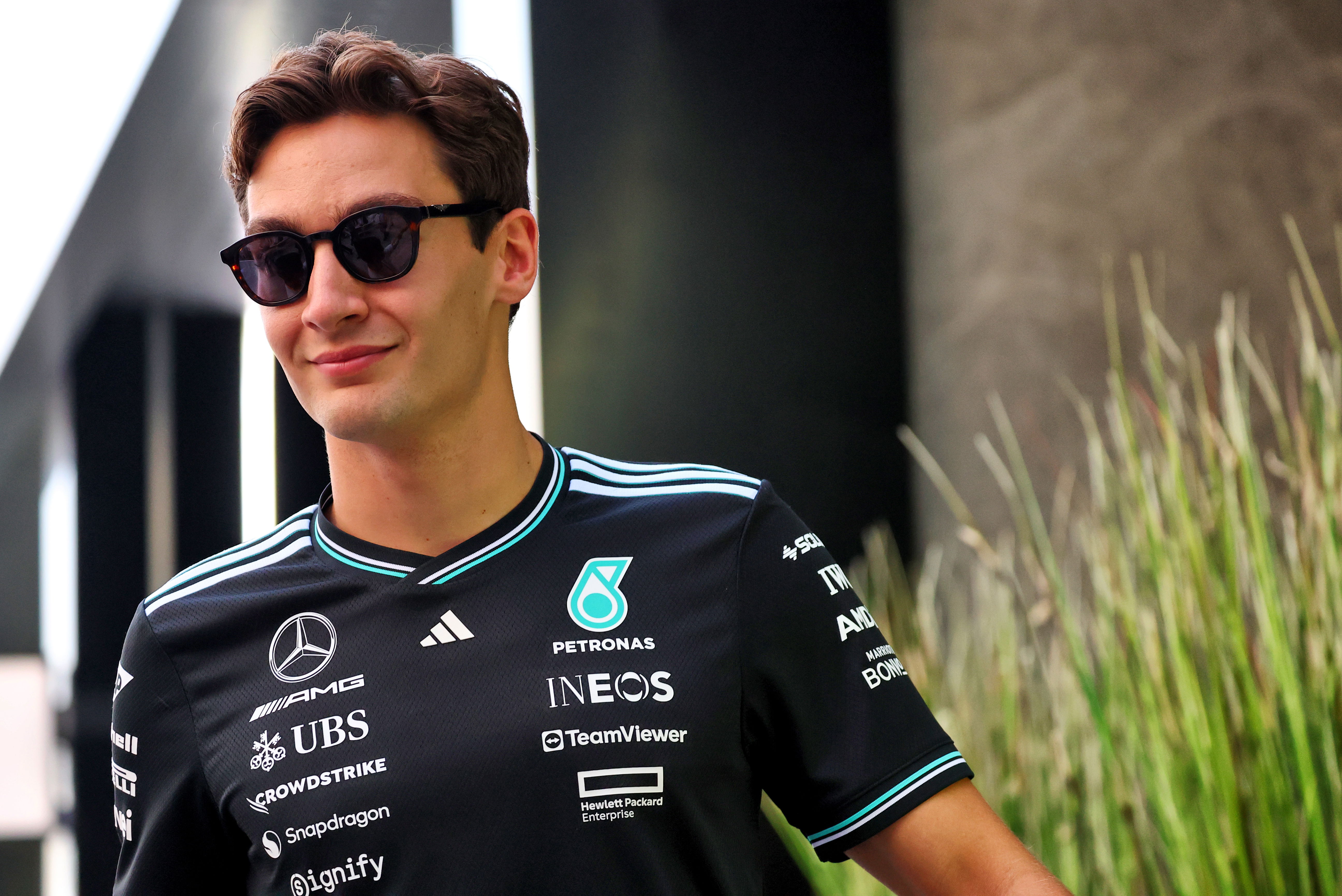 George Russell holds talks with rival F1 team in shock driver market twist