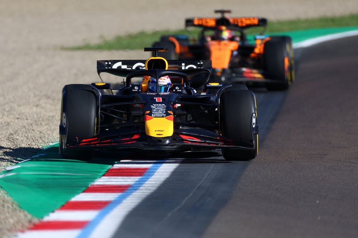 2025 Imola GP: Verstappen zirvede, Mclarenler podyumu tamamladı
