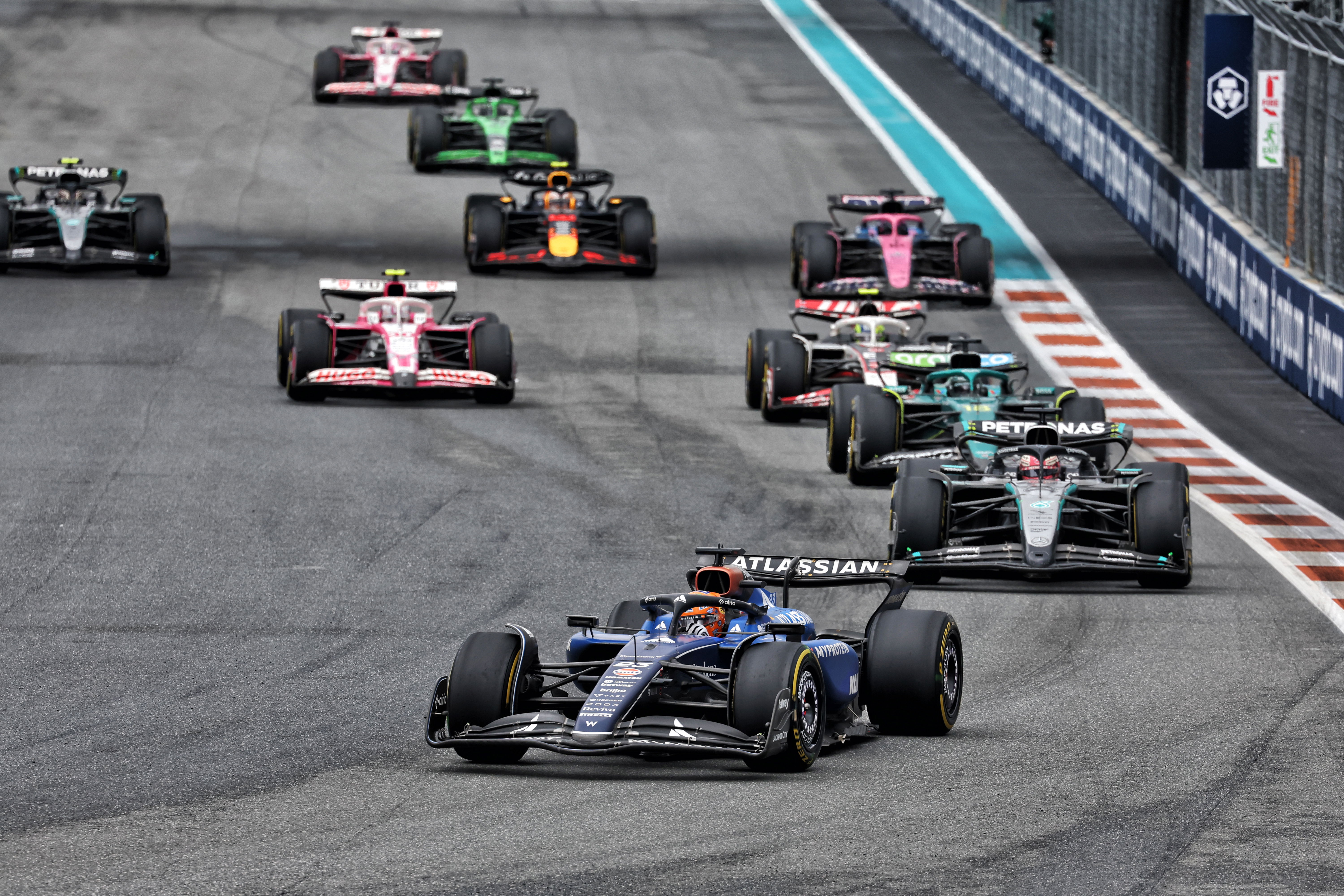 Ex-Ferrari insider hails midfield F1 star: “There were lots of question marks”