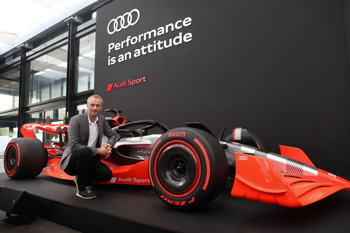 Audi’de önemli değişiklik: Proje CEO’su Adam Baker görevinden ayrıldı