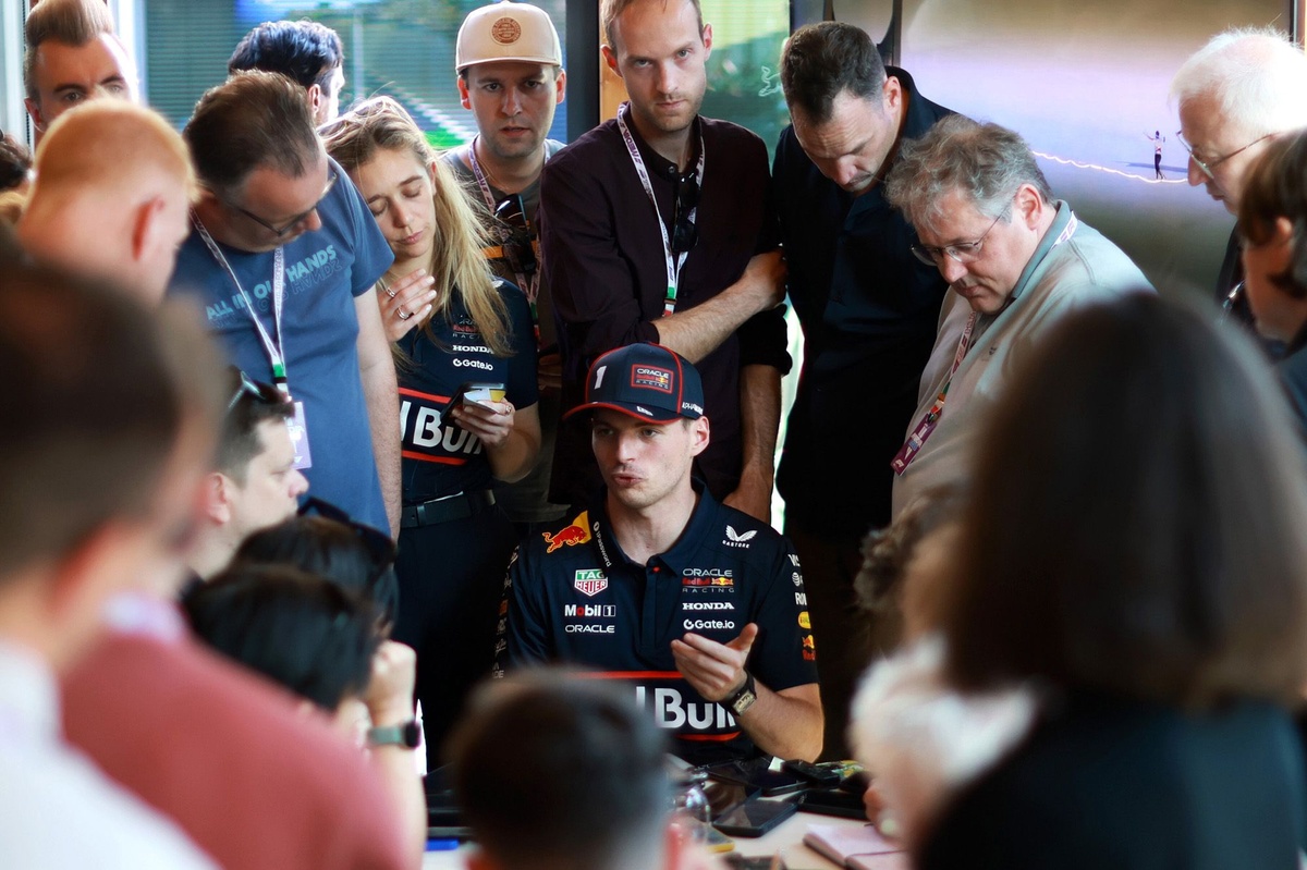 Verstappen: “Yeterince hızlı değiliz”
