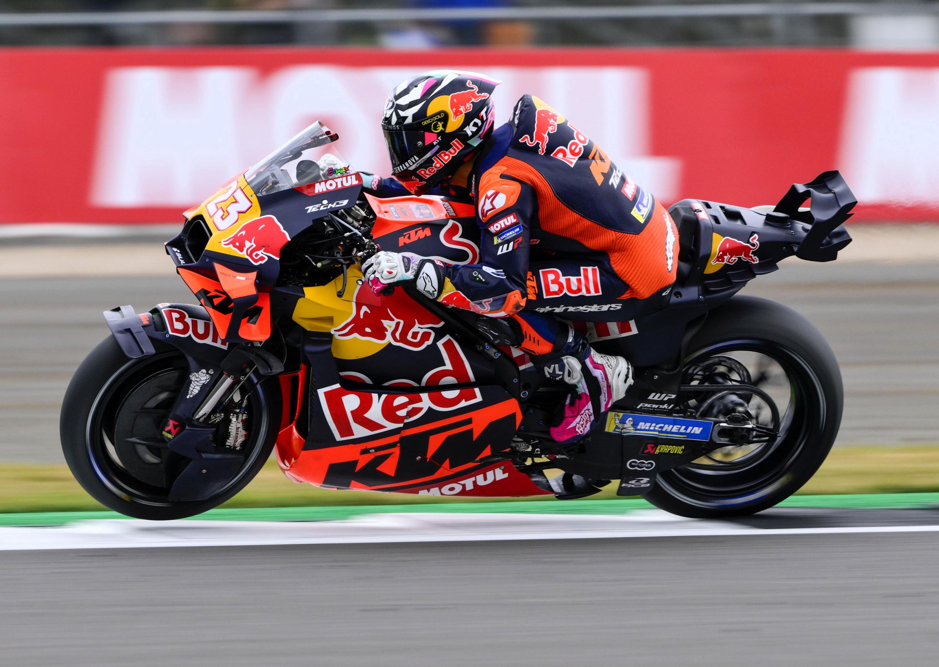 Enea Bastianini heads for KTM aero tests, “long talk” with Tech3 after British MotoGP