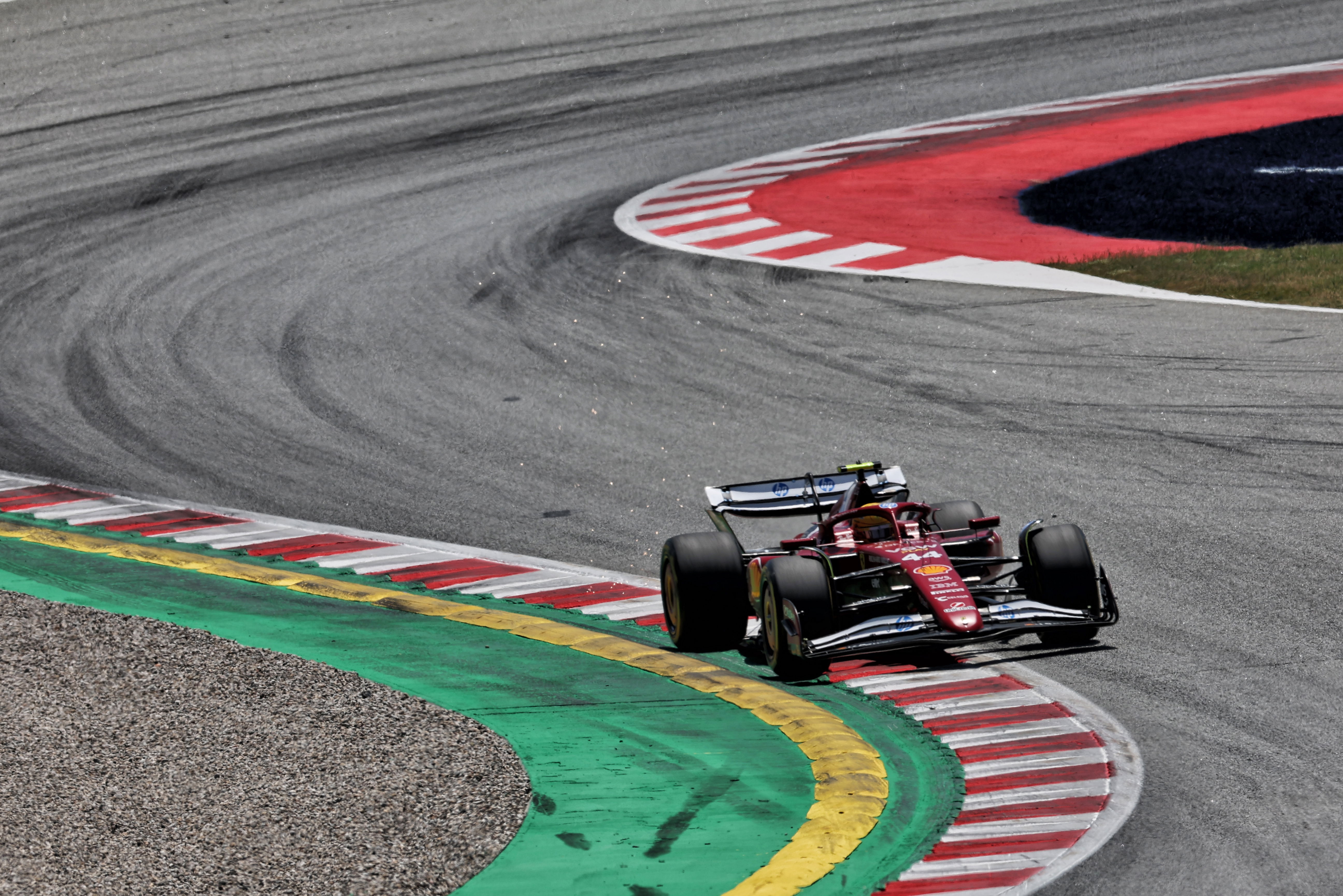 David Coulthard disagrees with Lewis Hamilton over Ferrari F1 pace