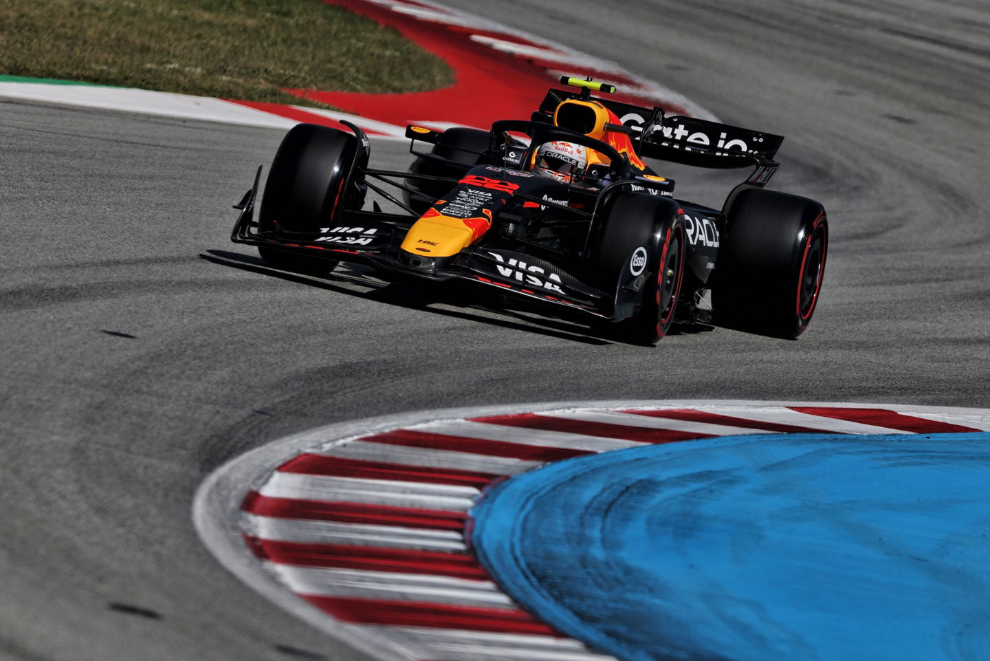 Yuki Tsunoda’s pace “dropped like hell” in disastrous Barcelona F1 qualifying