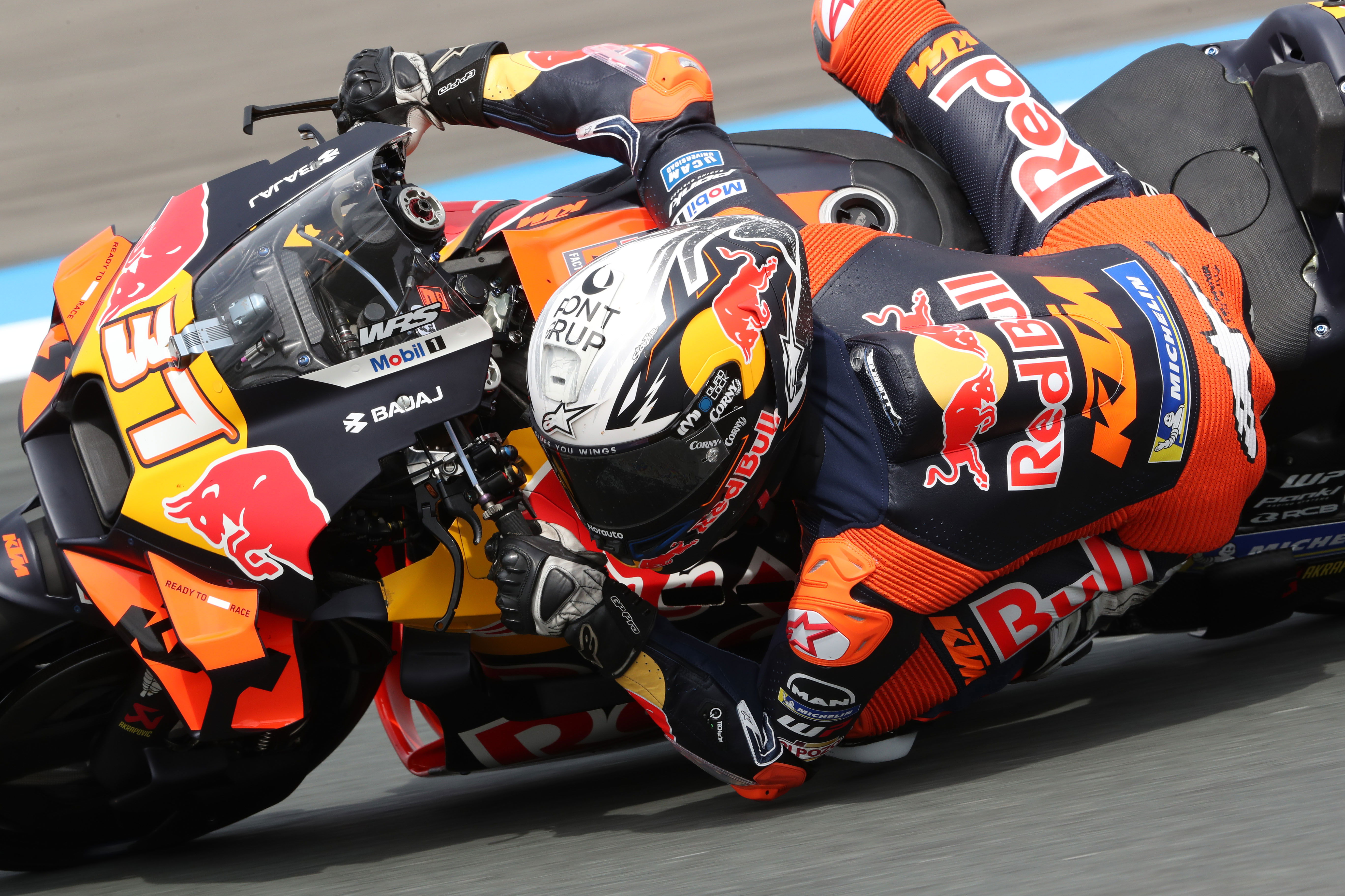 Pedro Acosta explains “strange” aspect which caused Dutch MotoGP crashes