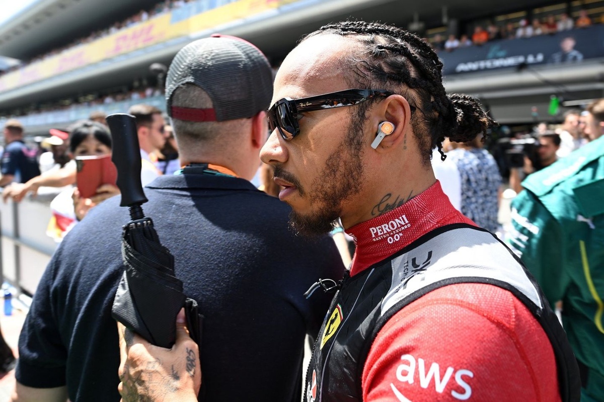 Montoya: “Ferrari, Hamilton’ın yarış mühendisini değiştirmeli”