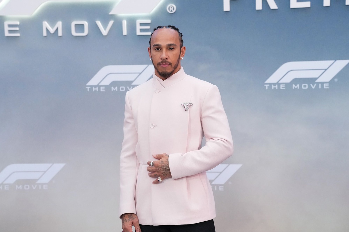 Pitt: “Hamilton sadece pilot değil, gerçek bir cevher”