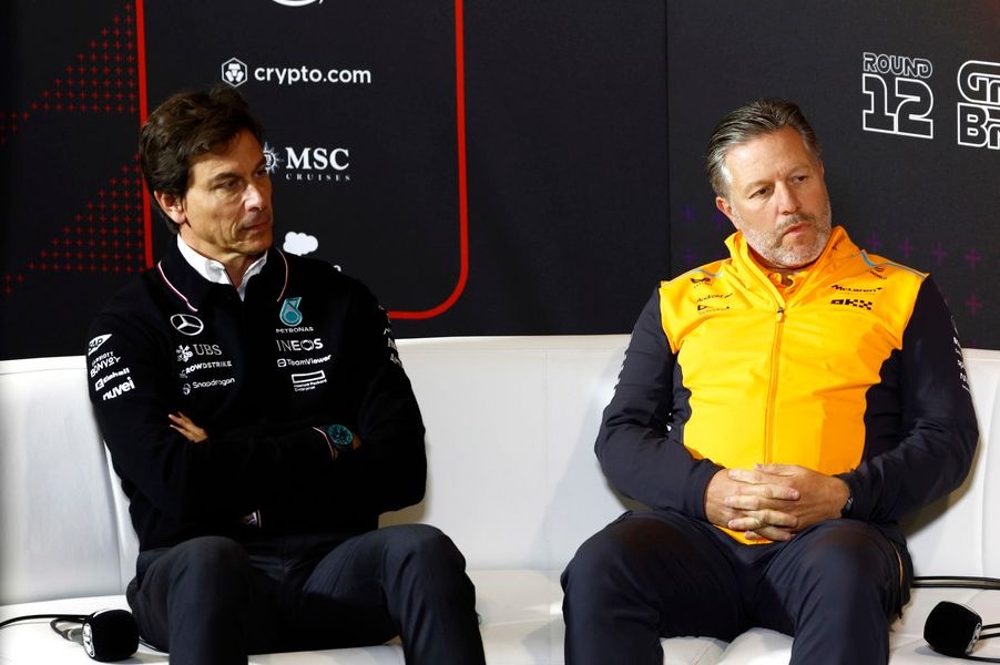 Wolff: “McLaren, daha fazla temasın önüne geçmek için kuralları baştan koymalı”