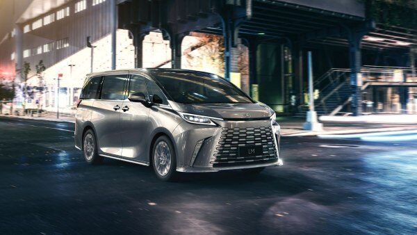 Lexus – LM – 350h (250 bg) Hybrid E-Four e-CVT 4 Seat – Teknik Özellikler