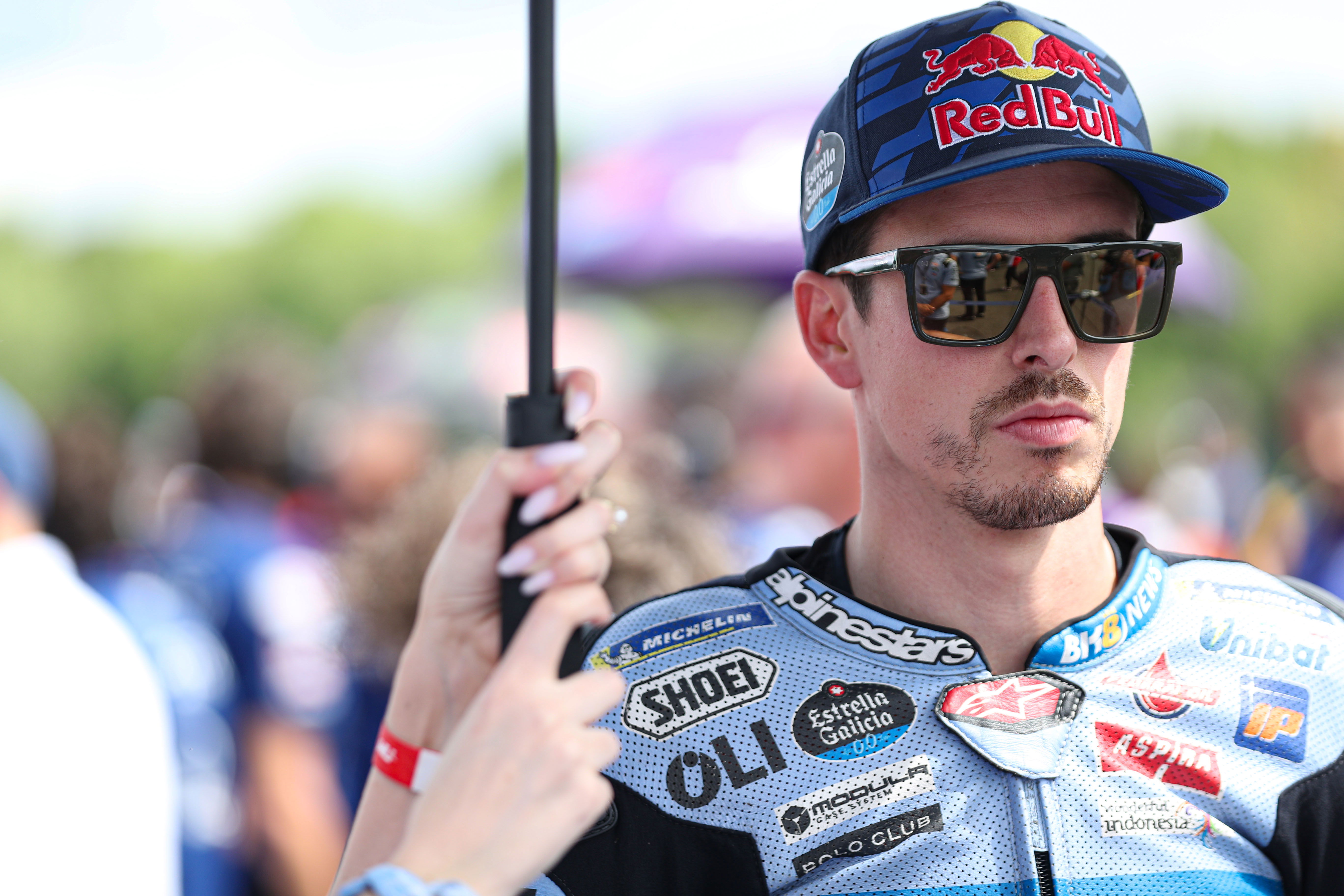 Alex Marquez “battled” with Marc Marquez tear-off on Czech MotoGP Sprint start