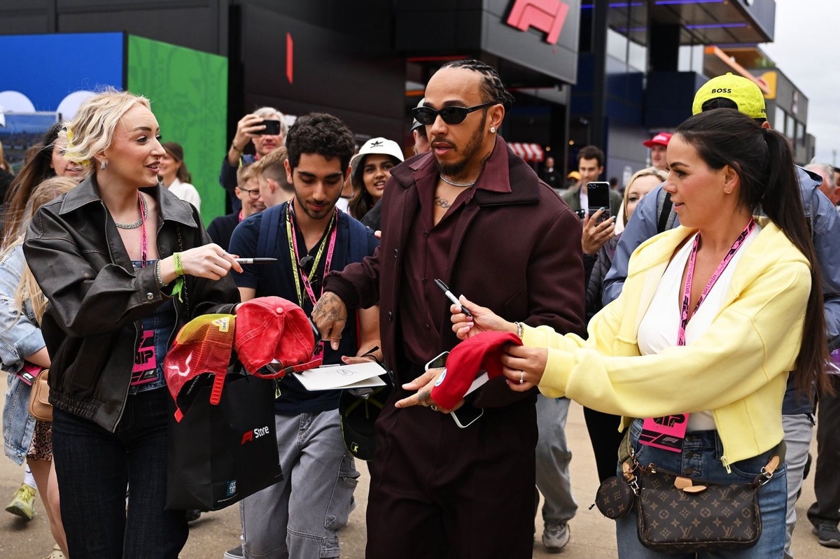 Steiner: “Hamilton ve Ferrari, büyüklük çatışması yaşıyor”