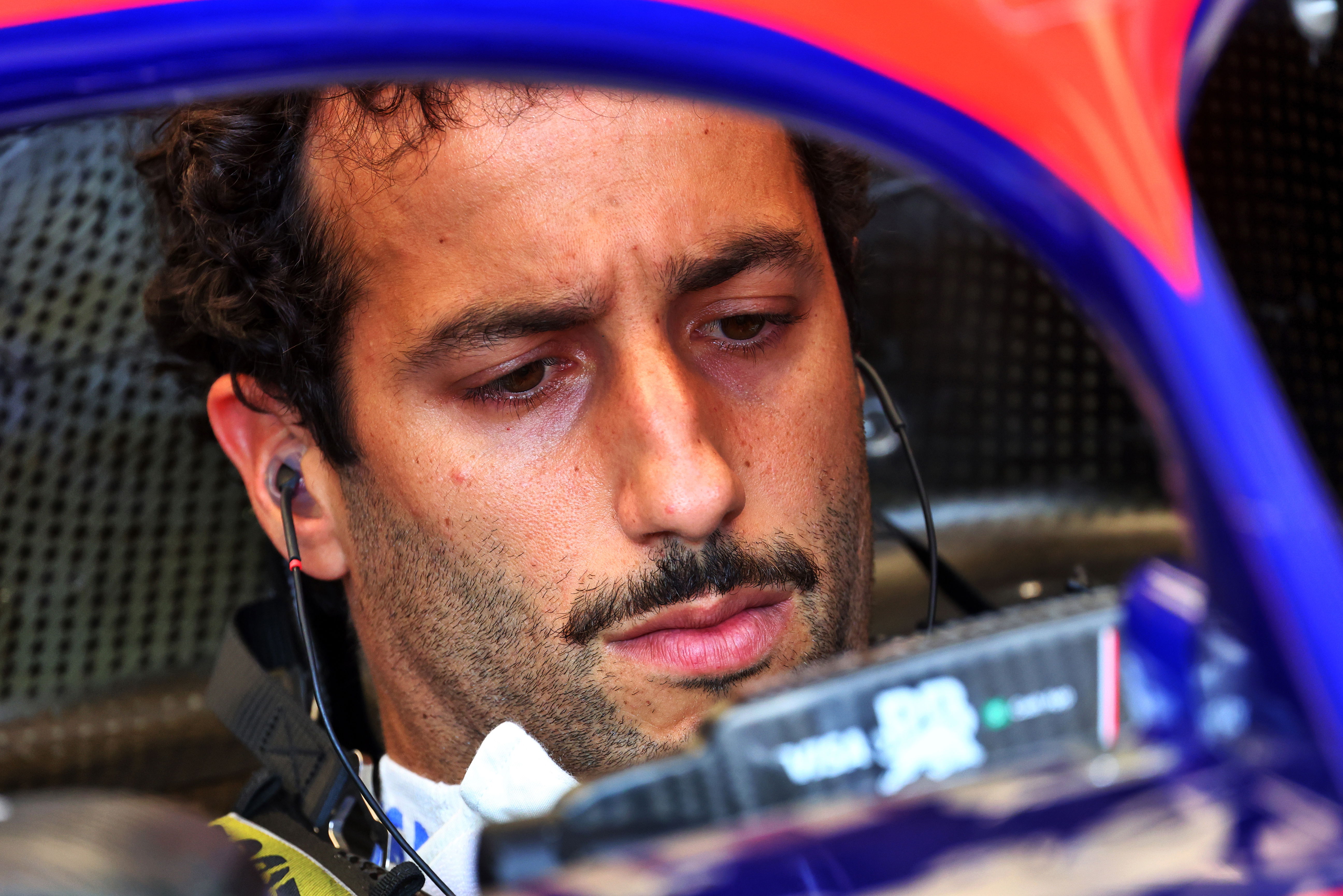 Daniel Ricciardo slammed for “moment of stupidity” which ruined his F1 career