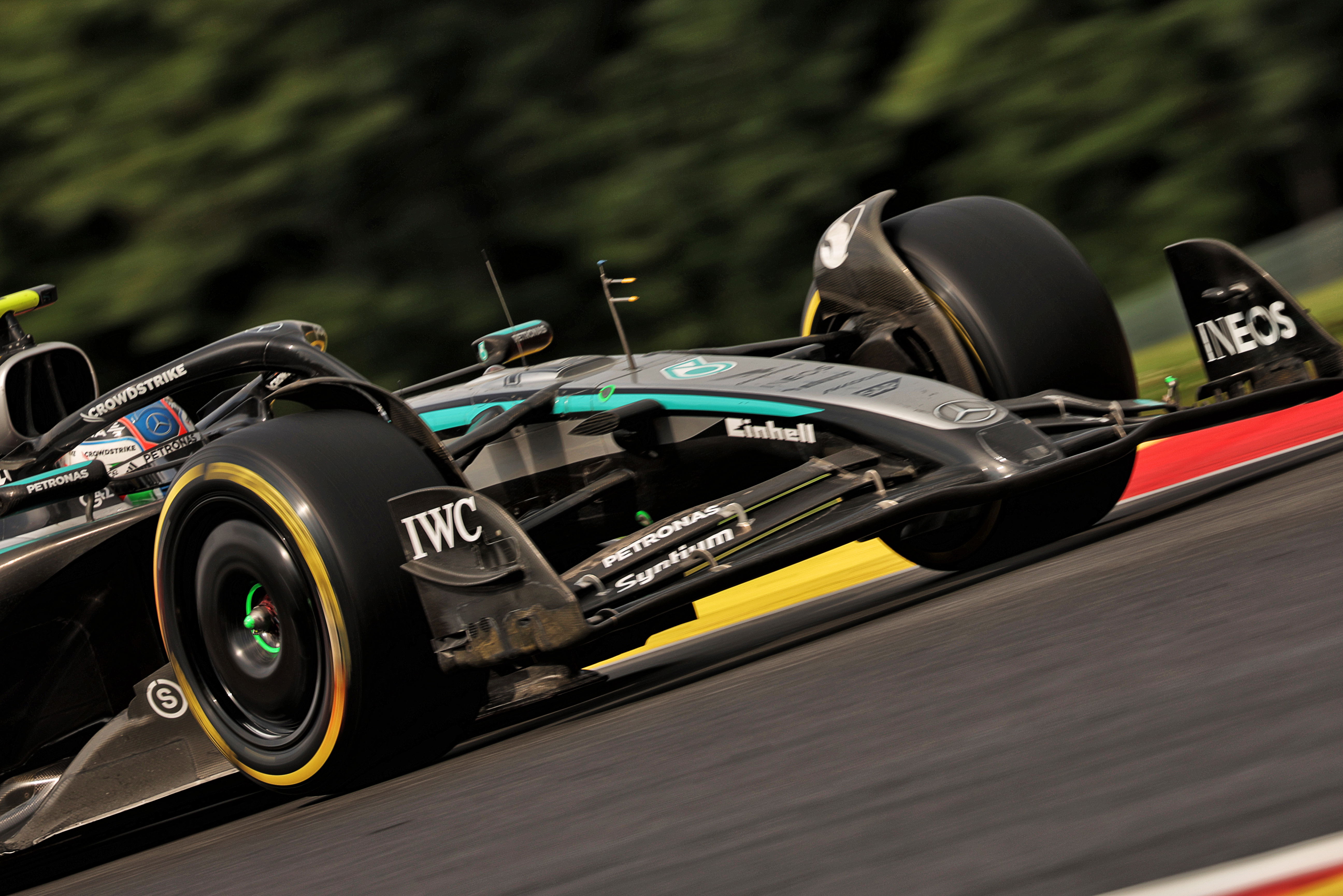 Mercedes share “likely” reason for Kimi Antonelli’s F1 performance dip