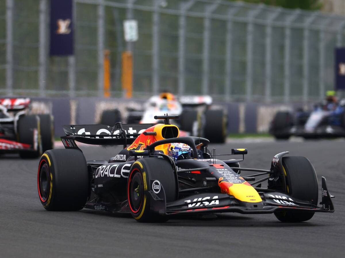 Kein Grip, keine Pace, keine Strategie: Verstappen selbst hinter dem B-Team