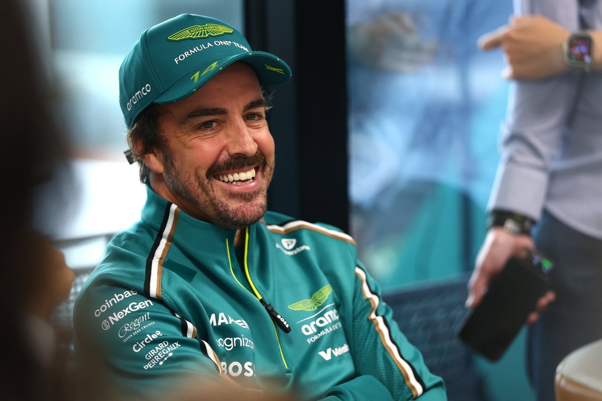 Alonso: “Bu sezonki hedefimiz Aston Martin’in 5. olması”