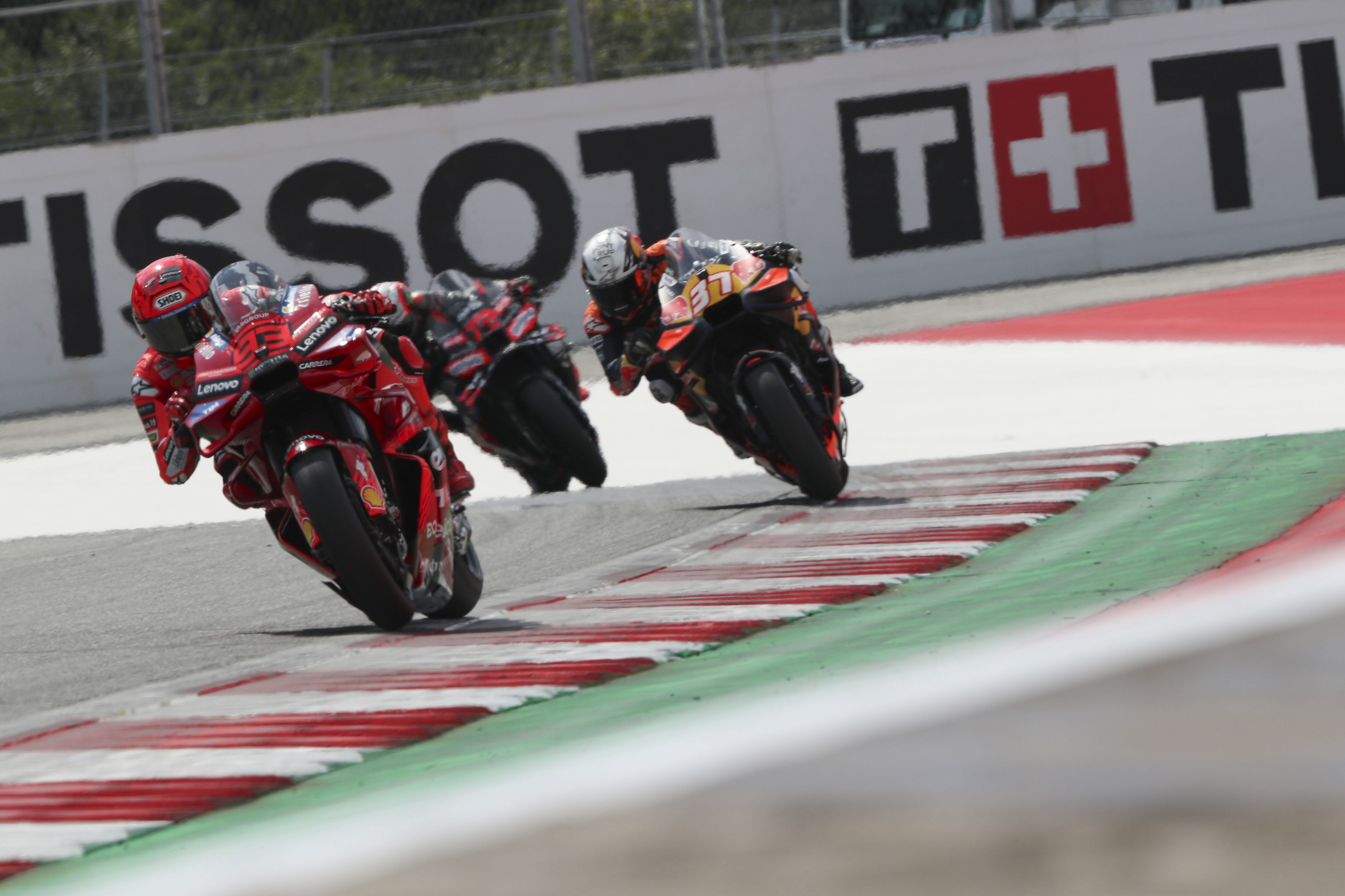 2025 Austrian MotoGP: Marc Marquez maintains sprint win streak, Pecco Bagnaia retires