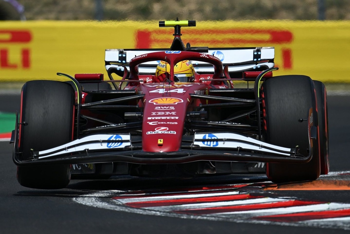 Hamilton, 2027’de de takımda kalabilir mi?