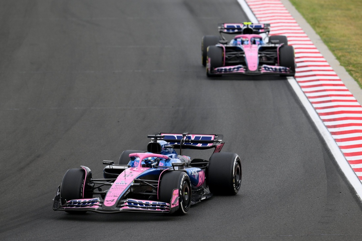Renault CEO’su: “Alpine, F1’de kalmaya devam edecek”