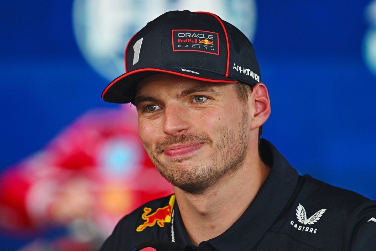 Villeneuve: “Verstappen’in uzun zamandır güçlü bir takım arkadaşı yok”