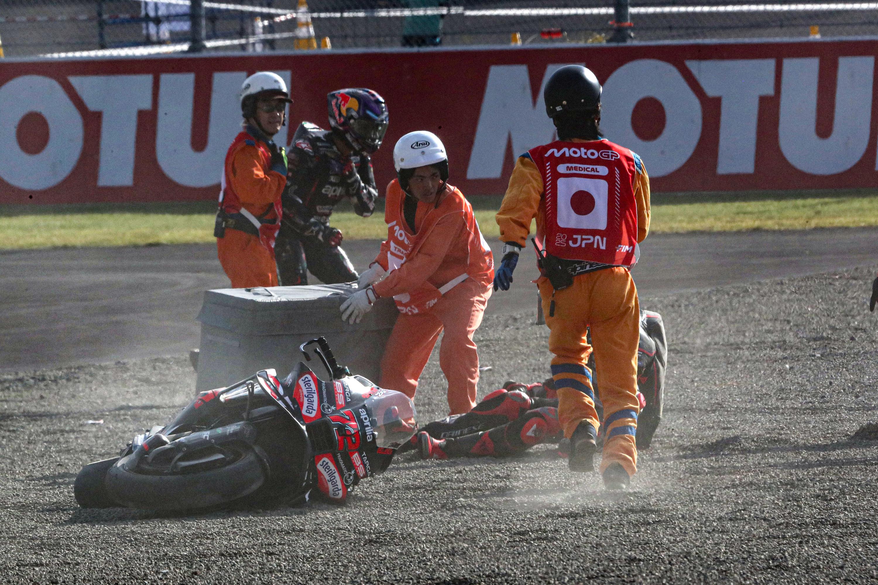 Marco Bezzecchi: Leg muscle “full of blood”, “went to check on Jorge Martin” after Motegi MotoGP Sprint crash