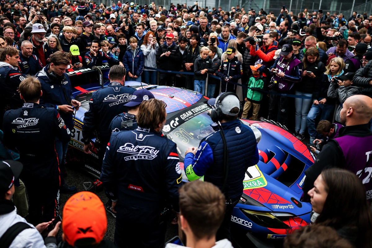 Beş kez Nürburgring 24 Saat kazananı Bernhard: “Verstappen’in GT3 zaferi beni duygulandırdı”