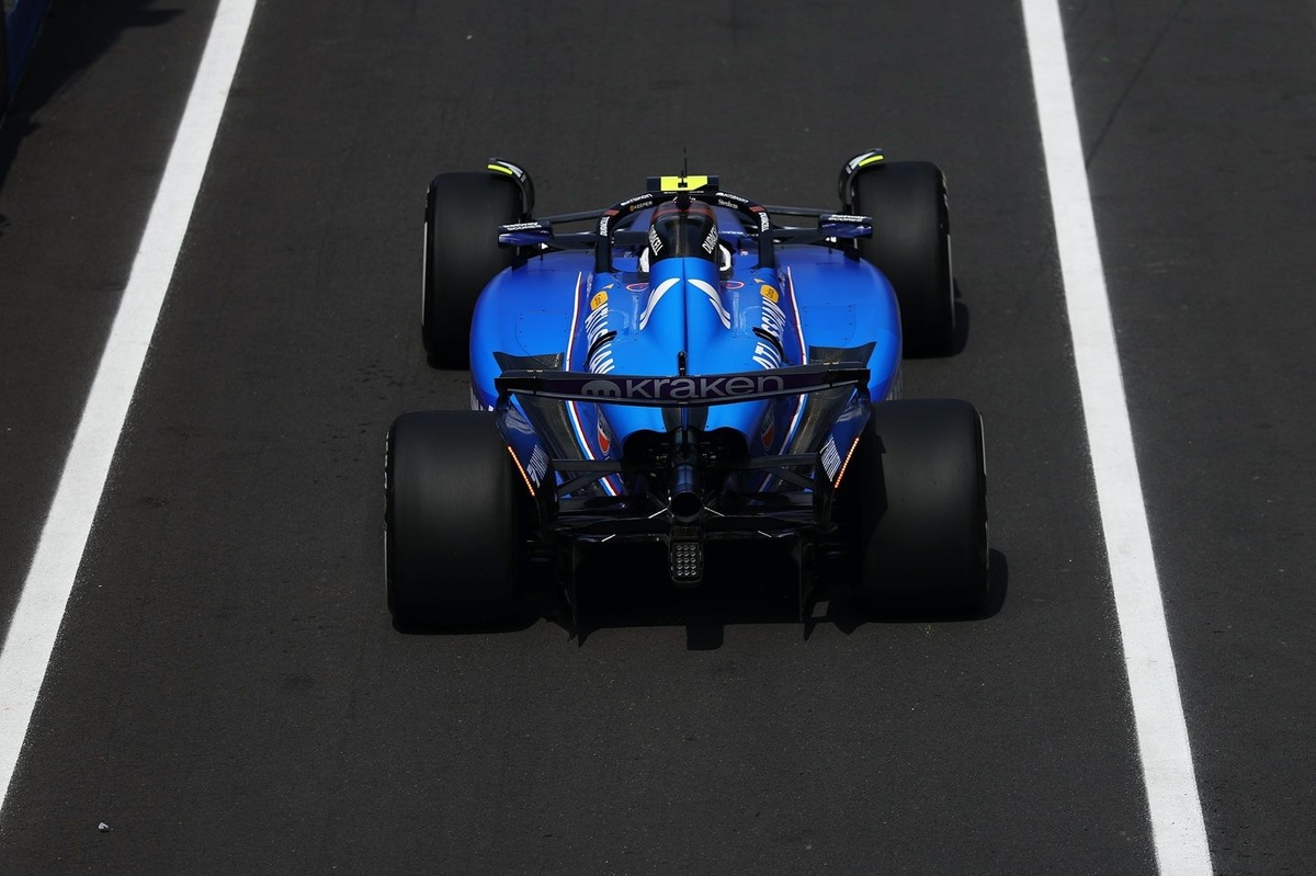 Formula 1’in V8 motor toplantısı iptal edildi!