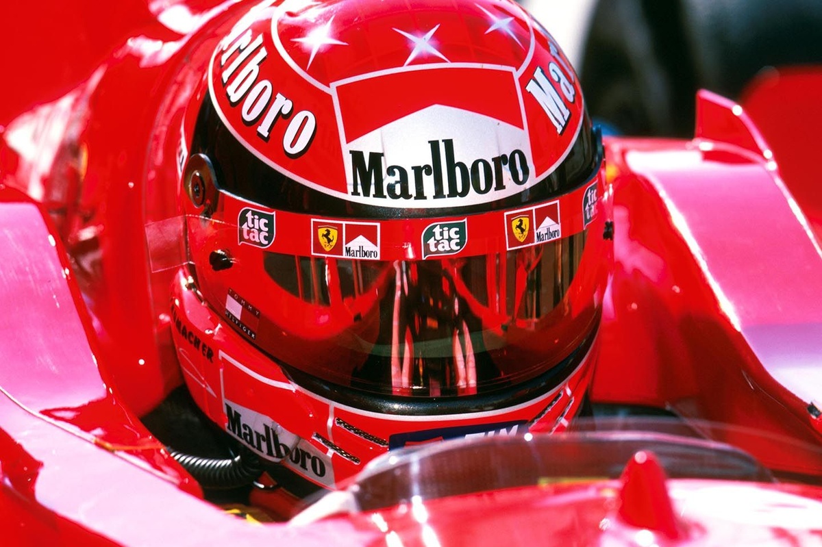 Michael Schumacher’in 2000 Macaristan Yarış yarış tulumu açık artırmada 95.650 €’ya satıldı
