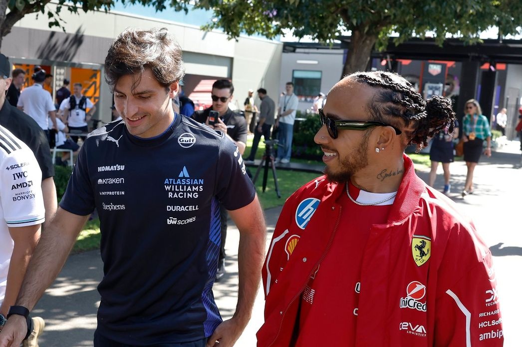 Sainz: “Küçükken Hamilton benim idolümdü, fakat artık sadece rakibim”