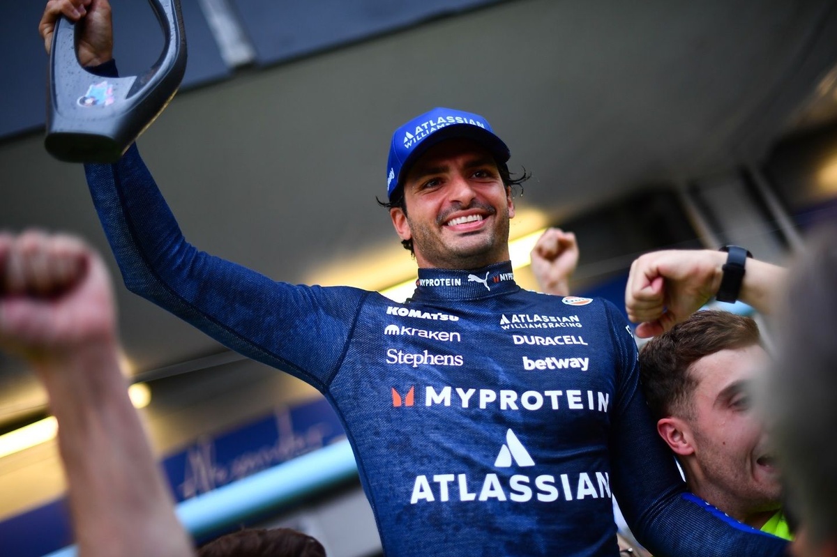 Sainz: “Hamilton ile kıyaslanmak umurumda değil”